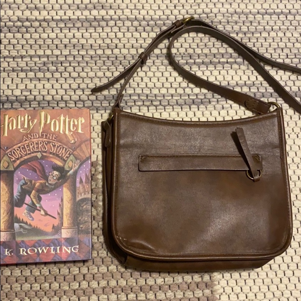 Crossbody purse
